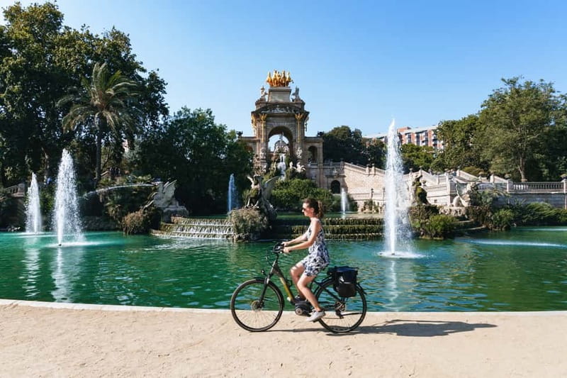Barcelona: Sagrada Familia or City Tour by Bike or eBike - What the cycling itself feels like