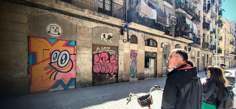 Barcelona | StreetArt Bike Tour Moco Museum - Raval side streets: small walls and strong personalities