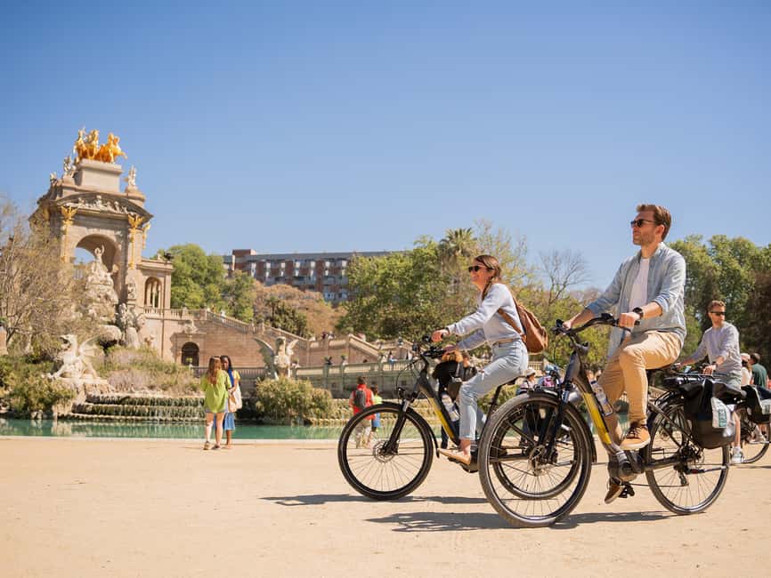 Barcelona: Undiscovered Secrets of Picasso on E-Bike - Entering the Gothic Quarter through medieval lanes