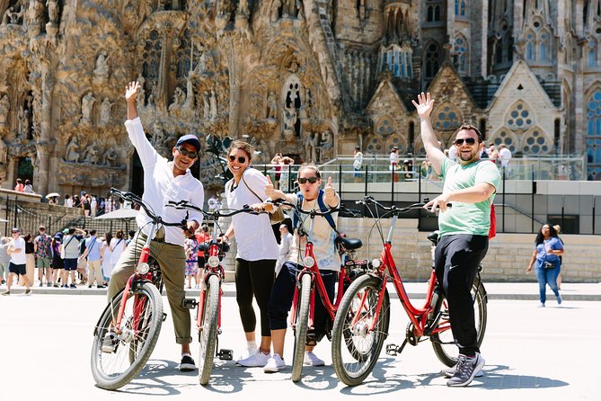 Barcelona: Wonders of Gaudi Bike Tour - The Modernista block with Casa Amatller and Casa Lleo i Morera