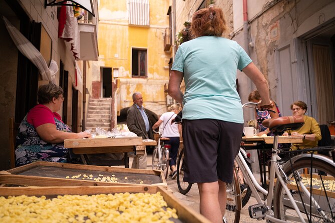 Bari Bike Tour with Pasta Experience - The Norman-Swabian Castle in ten minutes