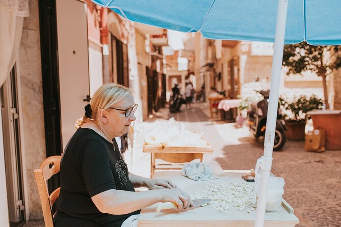 Bari Bike Tour with Pasta Experience - Riding Bari Vecchia: fun, but not effortless