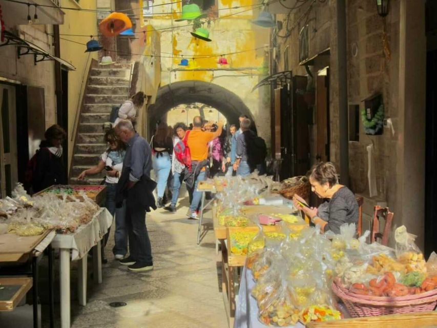 Bari: Guided e-bike tour of seafront & old town - Starting at Piazzale Cristoforo Colombo