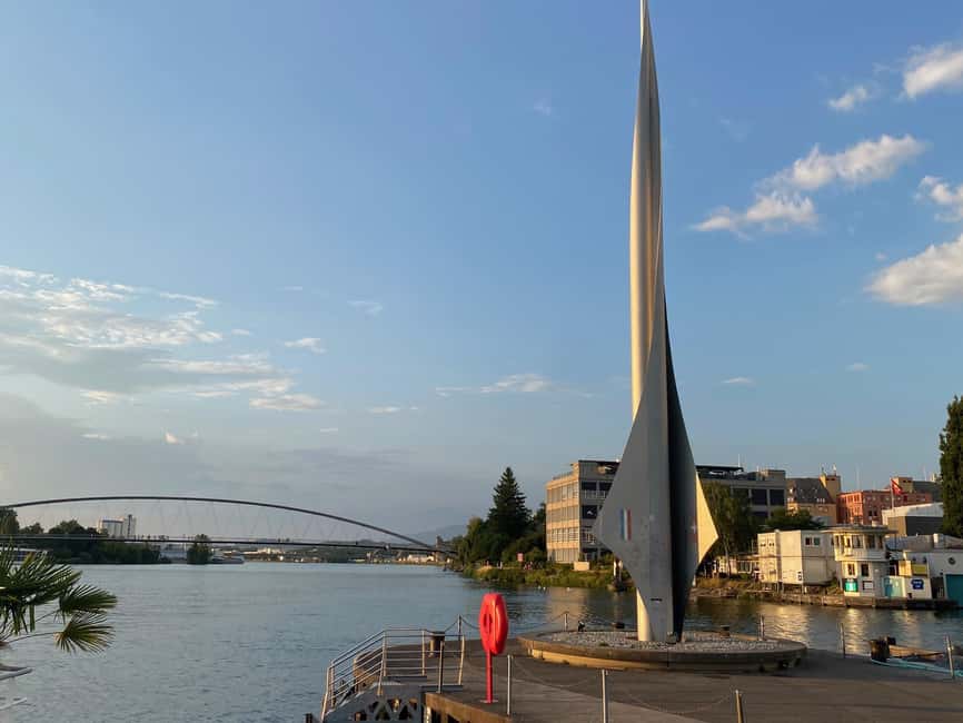Basel: Fancy a bike tour through 3 countries in 60 minutes? - Holzpark Klybeck and the alternative side of Basel