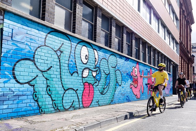 Belfast Bike Tours - Kelly’s Cellars and Belfast’s Central Streets