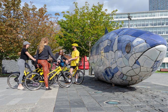 Belfast Bike Tours - Along the River Lagan to Titanic Quarter