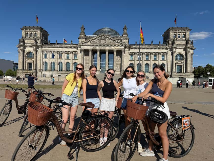 Berlin: 3-hour bike tour - A journey through time in the capital - Why a bicycle works so well in central Berlin
