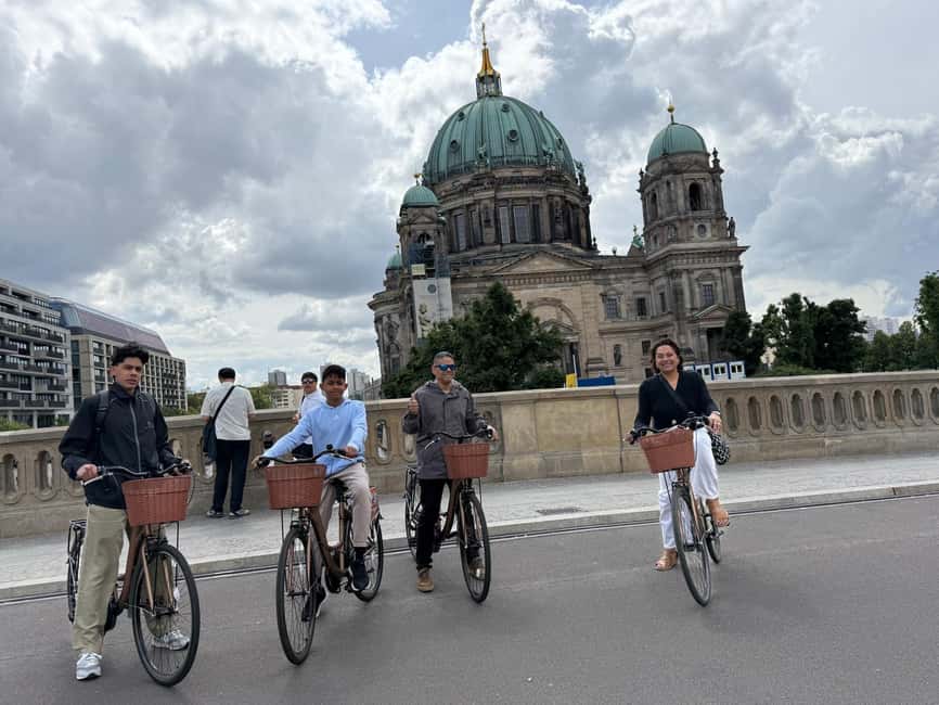 Berlin: 3-hour bike tour - A journey through time in the capital - The Holocaust Memorial asks for quiet attention
