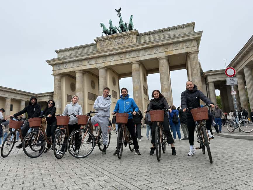 Berlin: 3-hour bike tour - A journey through time in the capital - Brandenburg Gate marks the tour’s big photo stop