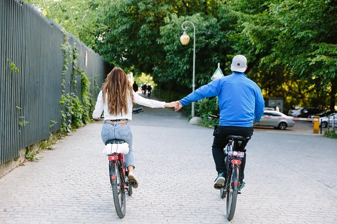 Berlin City Bike Tour with Beer Garden Stop - Why a bike is useful in central Berlin