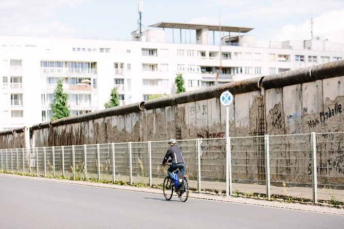 Berlin City Bike Tour with Beer Garden Stop - Tiergarten, Victory Column, and the lunch pause