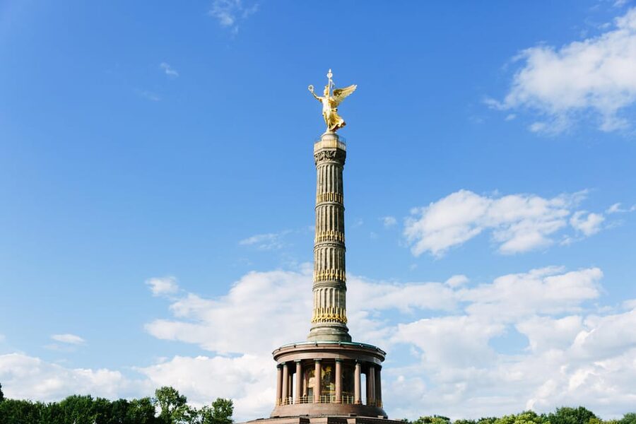 Berlin City Bike Tour with Beer Garden Stop - Is six hours too long?