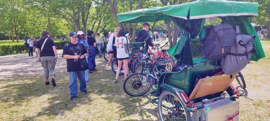 Berlin (E)Bike Tour Historical Highlights in Small groups - Key things to know before you book