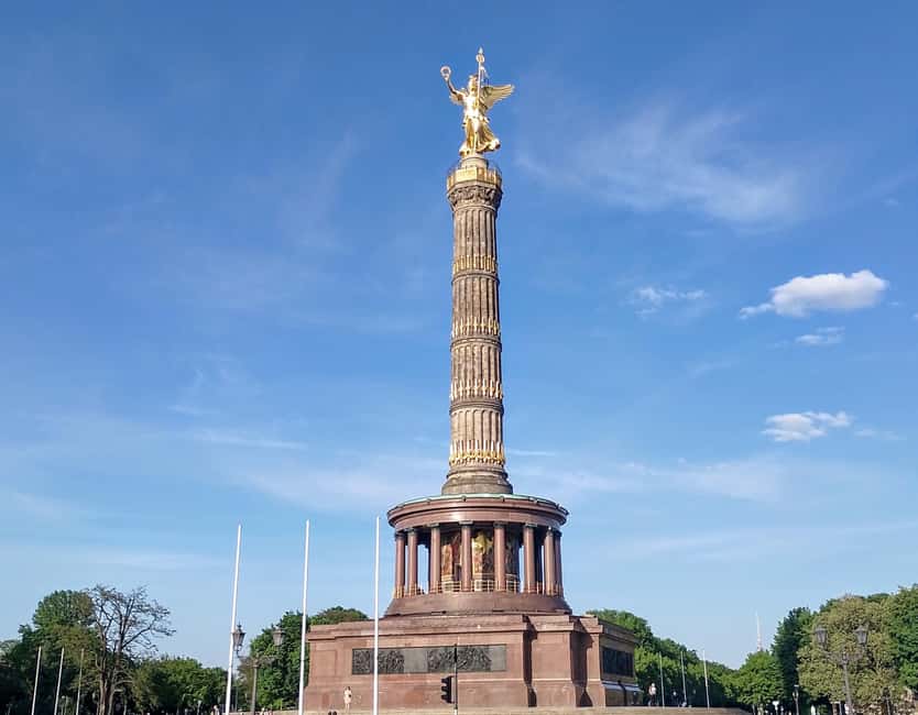 Berlin: From East to West & Wall Tour by Bike with a Guide - Unter den Linden and Brandenburg Gate