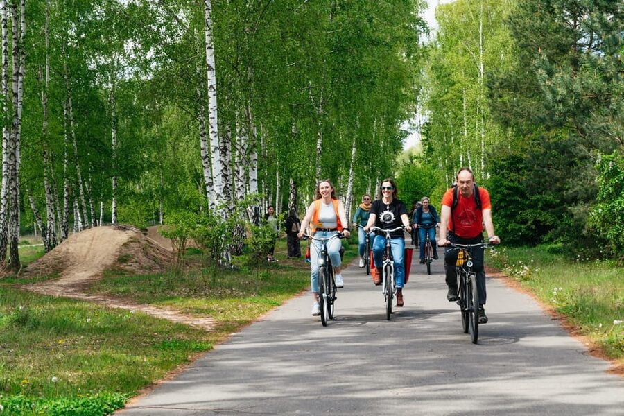 Berlin: Green City Guided Bike Tour - Who Will Enjoy This Berlin Bike Tour?