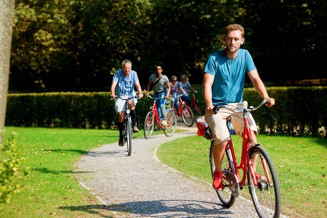 Berlin: Guided Bike Tour to Explore the Highlights - Bebelplatz, Brandenburg Gate, and the Holocaust Memorial