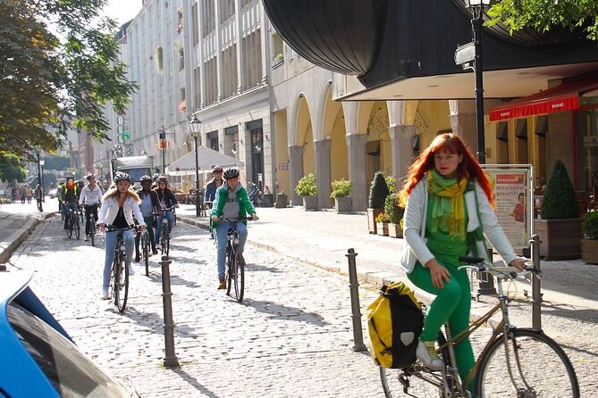 Berlin: Guided Private Bike Tour to Explore the Highlights - Checkpoint Charlie and the Cold War city