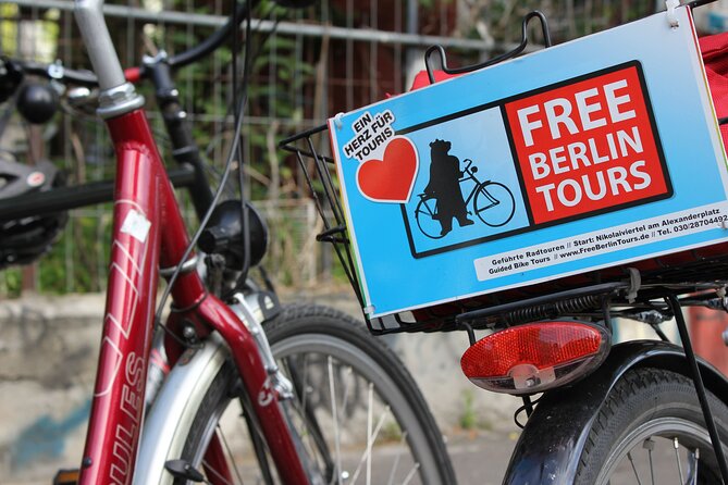 Berlin: Guided Private Bike Tour to Explore the Highlights - Tiergarten, Brandenburg Gate, and the Reichstag