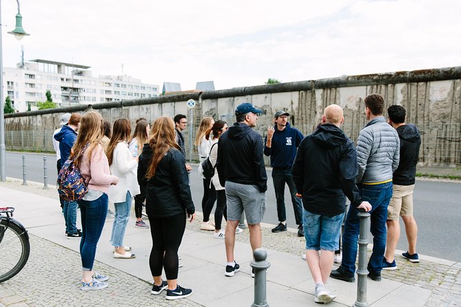 Berlin Highlights: 3-Hour Bike Tour - Brandenburg Gate and the Symbolism of Berlin