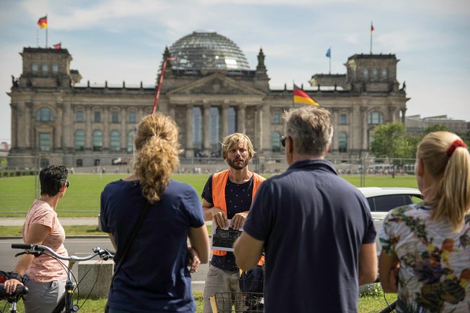Berlin Highlights Sightseeing Bike Tour in Small Groups - Museum Island closes the sightseeing loop