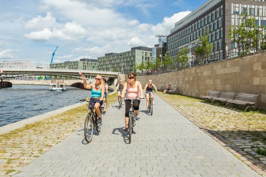 Berlin: Sights and Highlights Bike Tour with a Local Guide - The Berlin Wall and the story of a divided city