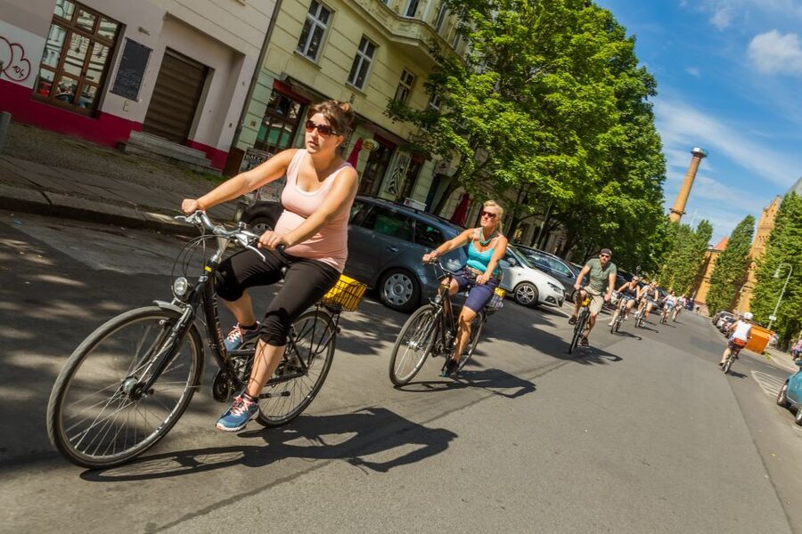 Berlin: Sights and Highlights Bike Tour with a Local Guide - Prenzlauer Berg to the Government District