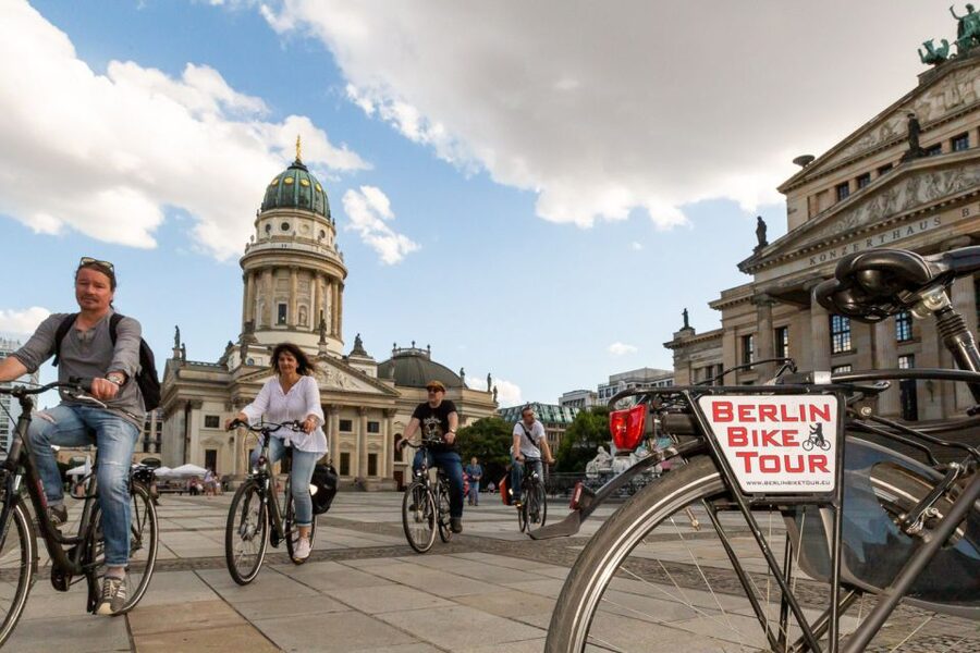 Berlin: Small Group Bike Tour Through City Center - The Reichstag and the government district