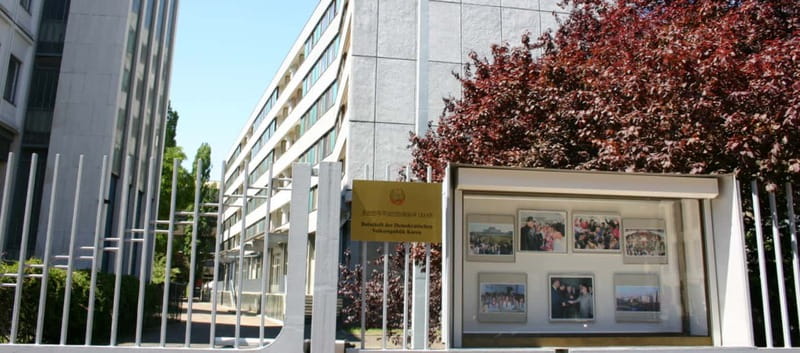Berlin: Top secret bike tour and hidden gems of the city - John-Foster-Dulles-Allee and Clärchens Ballroom