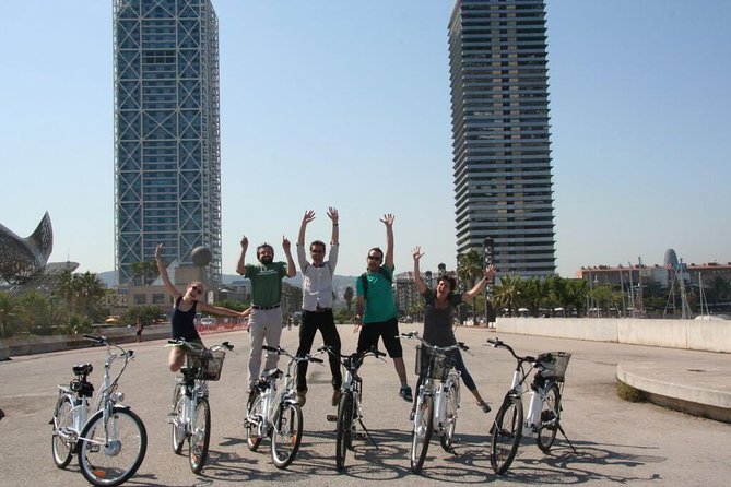 Best of Barcelona Highlights Bike Tour in Small-Group or Private tour - Gothic Quarter: medieval lanes and Roman traces