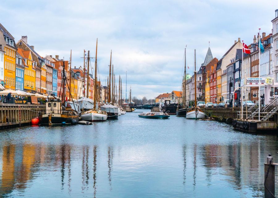 Best of Copenhagen Biking Tour-3 Hours, Small Group max 10 - Why Copenhagen works so well by bike
