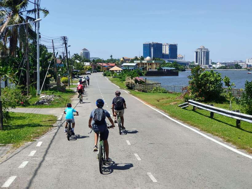 Best of Kuching: Heritage & Kampong Bike Tour - Key points about the Kuching bike tour