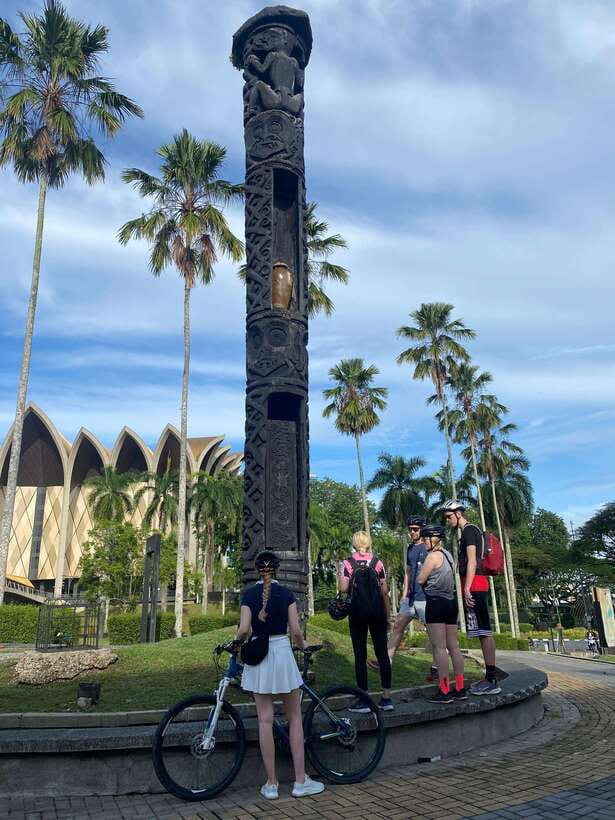 Best of Kuching: Heritage & Kampong Bike Tour - Starting near Wayang Street in Kuching