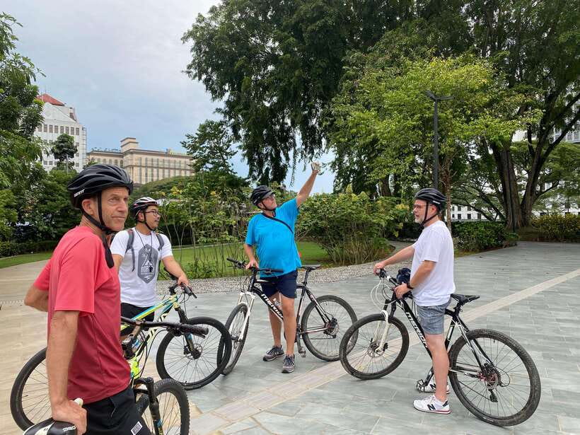 Best of Kuching: Heritage & Kampong Bike Tour - What the $60 price includes