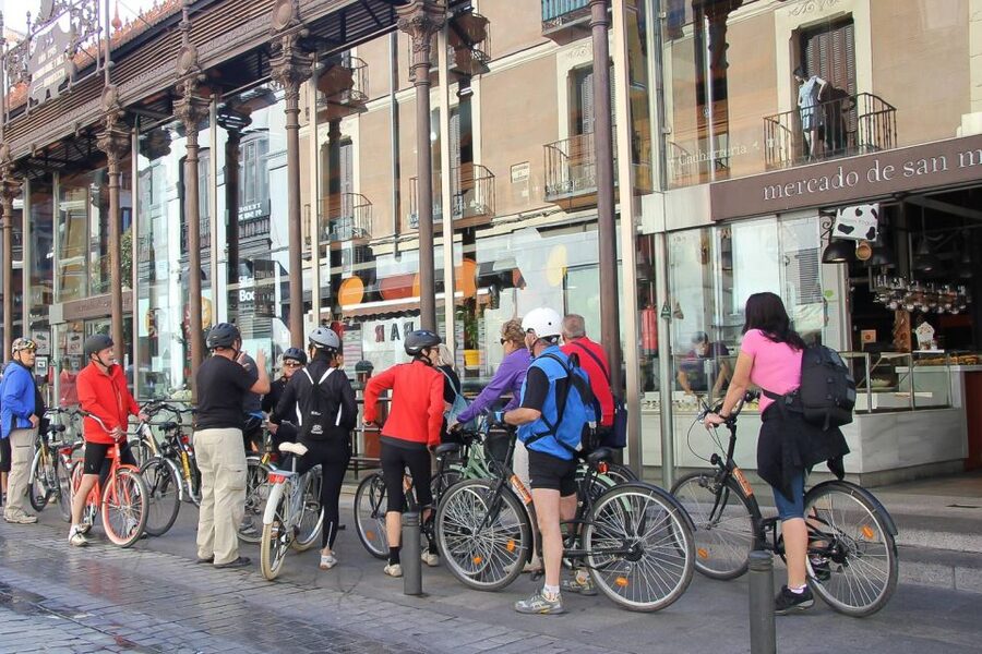 Best of Madrid: 3-Hour Guided Bike Tour in Small Groups - La Latina and the Mercado de Cebada break