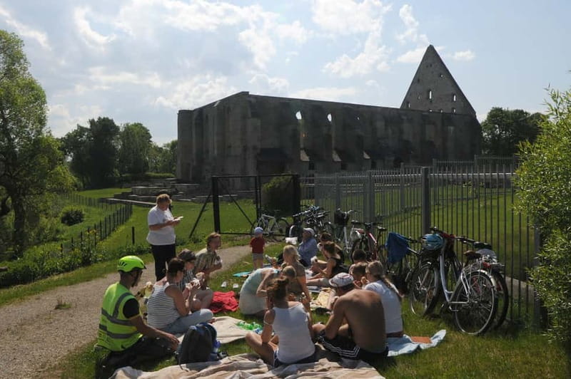 Best of Tallinn 2-Hour Bike Tour - Riding beyond the medieval walls