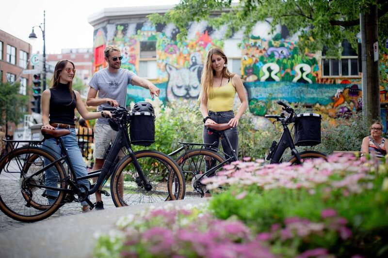 Bike/E-bike tour Plateau,MileEnd, Jean-Talon Market by Fitz - Pedaling through the Plateau