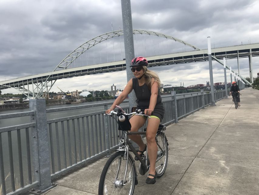 Bike Portland: Bridges, Neighborhoods, Poetry, and Roses - Key points about this Portland bike ride