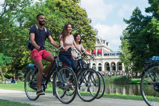 Bike Rental in Amsterdam - A Practical City Loop: De Wallen to Museumplein