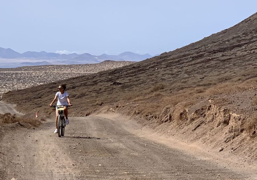 Bike Rental La Graciosa - The real challenge is the surface, not the distance