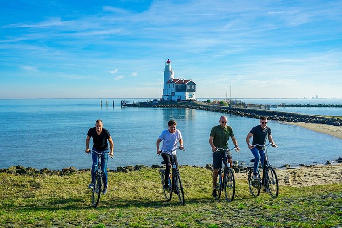 Bike rental Volendam - Explore the Countryside of Amsterdam - Edam in one hour: canals, cheese, and quiet lanes