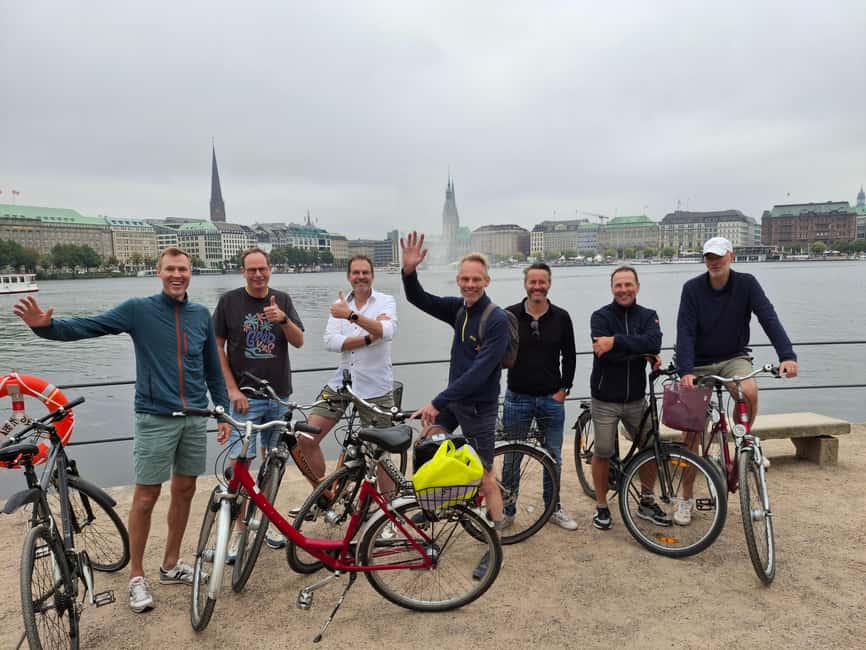 Bike tour around the Alster - Celebs, water, and nature - Pöseldorf, Rotherbaum, and the elegant Alster suburbs