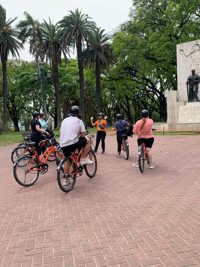 Bike Tour: Buenos Aires to the South (E-Bike) - Guide quality, language, and group comfort