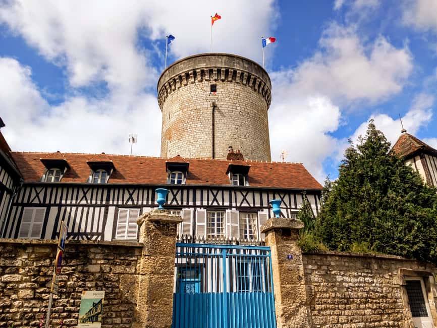 Bike tour from Vernon to Giverny with local guide - Vernon’s medieval center and wartime past