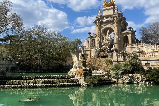 Bike Tour in Barcelona: History, Architecture and Culture - Arc de Triomf and Barcelona’s grand public spaces