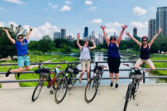 Bike Tour of Chicago's Lakefront Neighborhoods - Why a bicycle is a smart way to see Chicago
