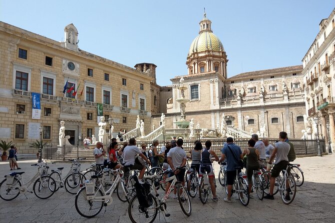 Bike tour of the historic center of Palermo with tasting - Why a bike is a smart way to see Palermo