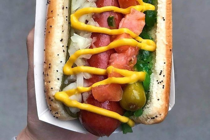 Bikes, Bites & Views: Chicago's Signature Dishes Bike Tour-Adults - Guides, Safety, and the Feel of the Ride