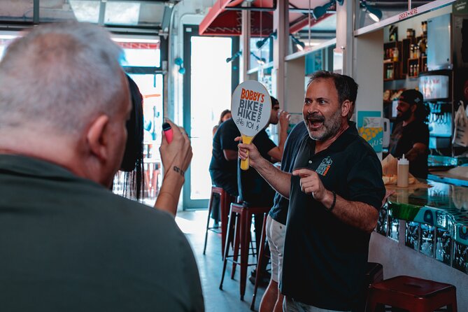 Bikes, Bites & Views: Chicago's Signature Dishes Bike Tour-Adults - Who Will Enjoy This Chicago Bike Tour?