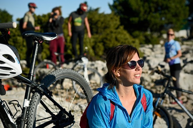 Biking Vidova - Skrip & museum of olive oil - Splitska - Postira - Fitness, group size, and weather considerations