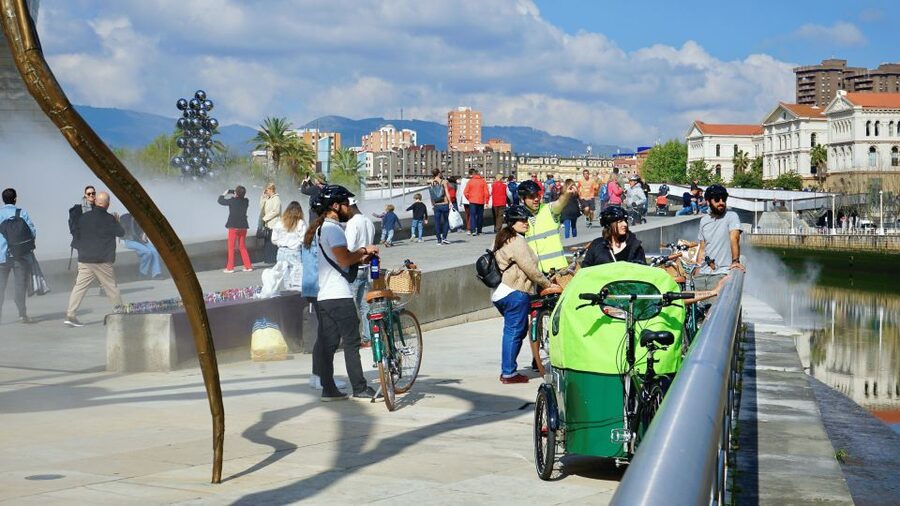 Bilbao: City Highlights Guided Bike Tour - Plaza Nueva and the Old Town